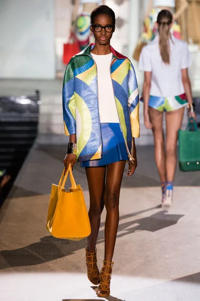 Look 2